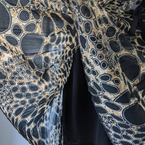 Pretty plated skirt-brand new with tag - Picture 4 of 7